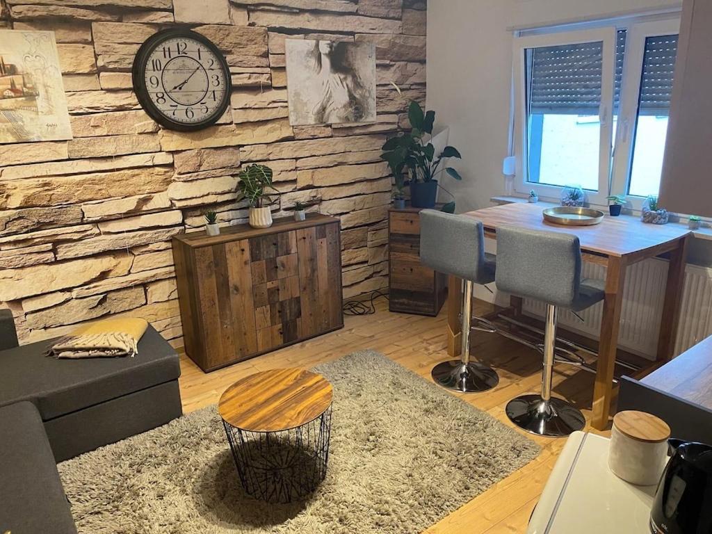 Kleines Apartment Mit Begehbarer Dusche Im Schlafzimmer Eberbach  Exteriör bild